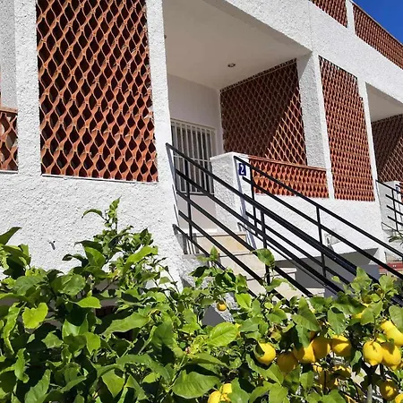 דירה A H Casa Rovira Apto 2 *